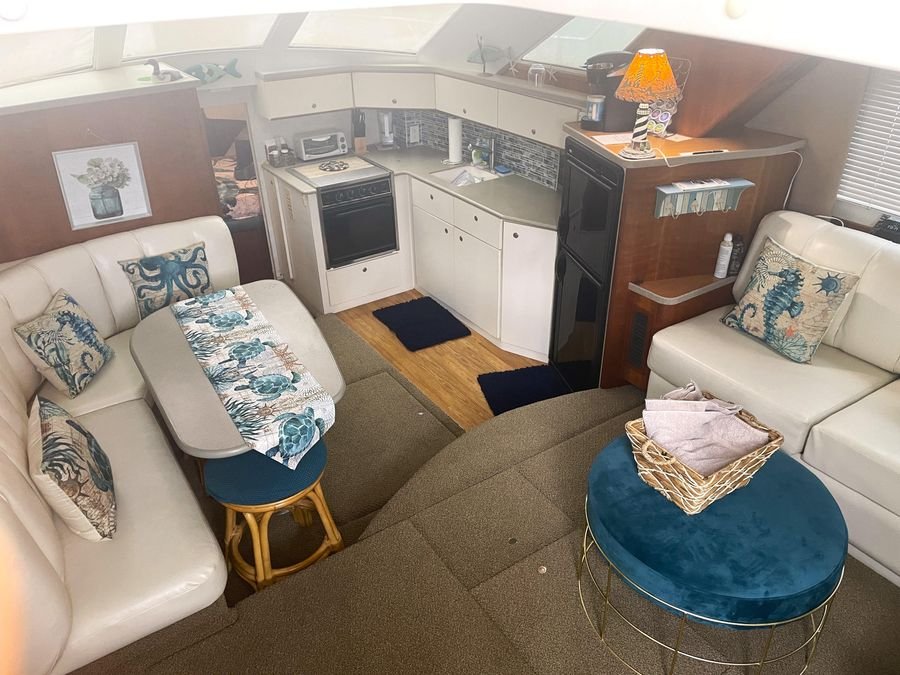 1997-silverton-372-diesel-motoryacht-power-9427857-964442086-0-130620240925-3