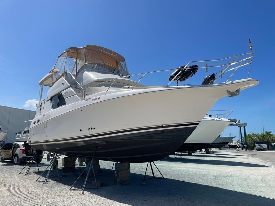 1997-silverton-372-diesel-motoryacht-power-9427857-964442095-0-130620240926-12