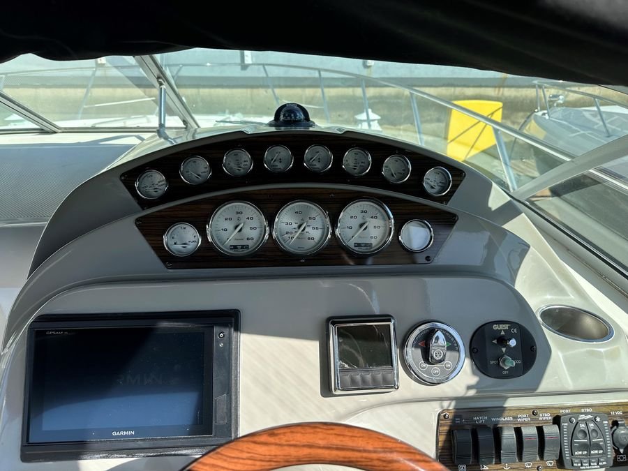 2012-bayliner-335-cruiser-power-9423852-964302883-0-100620241547-4