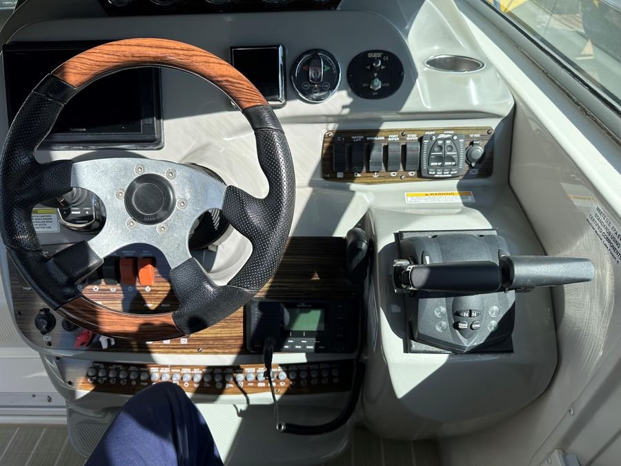 2012-bayliner-335-cruiser-power-9423852-964302887-0-100620241547-8